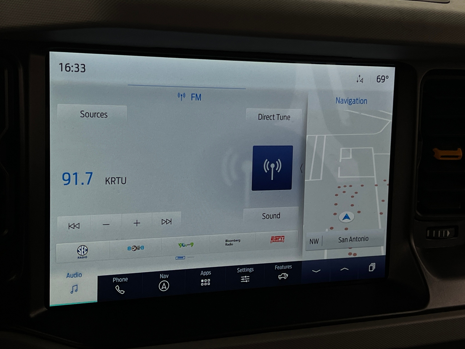 Thumbnail: 2021 Ford Bronco - 4