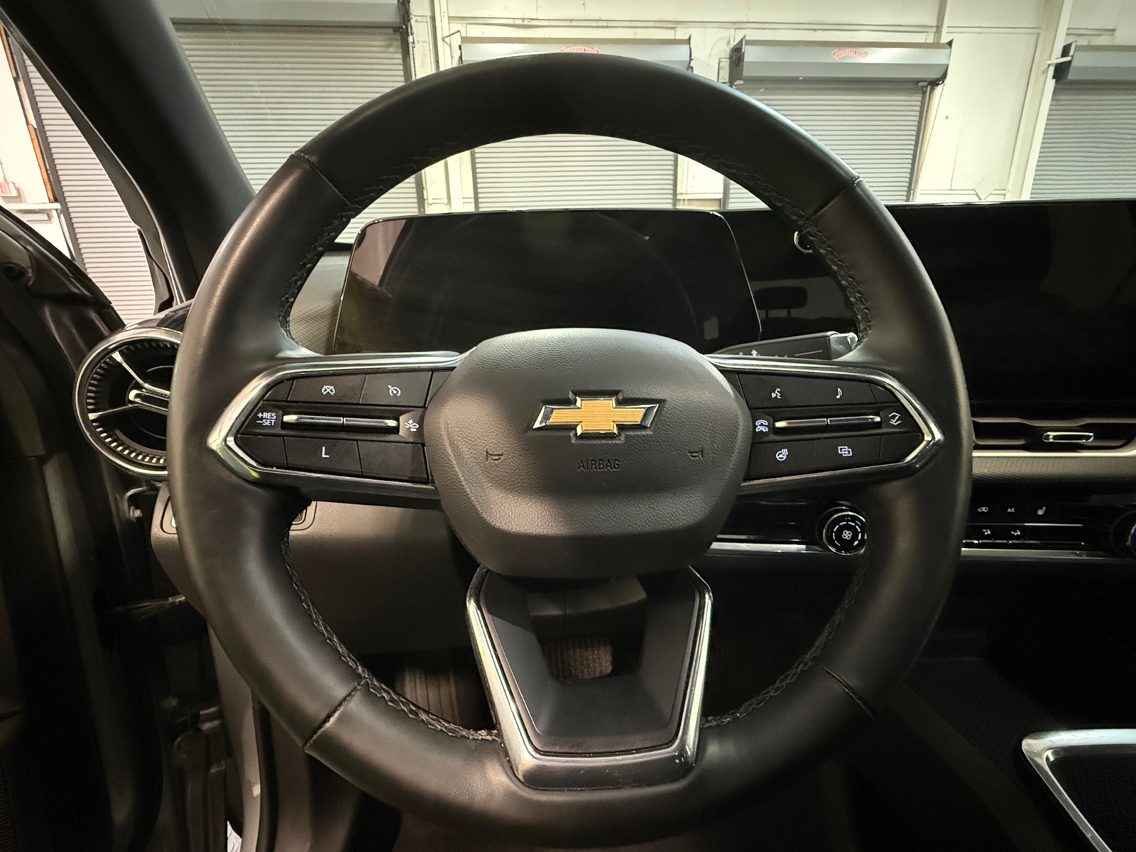 Thumbnail: 2025 Chevrolet Equinox - 5