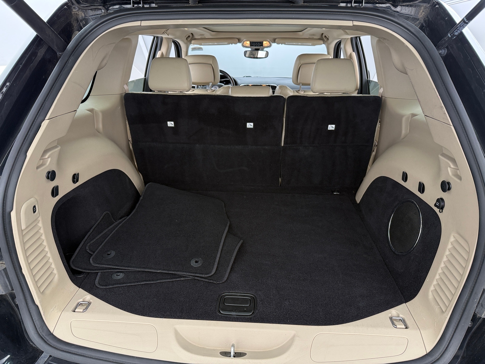 Thumbnail: 2021 Jeep Grand Cherokee - 6