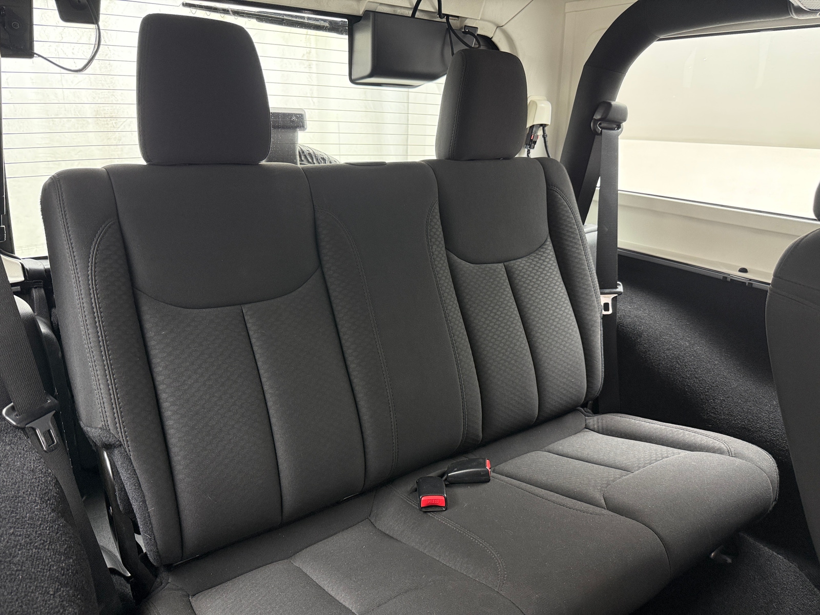 Thumbnail: 2016 Jeep Wrangler - 6