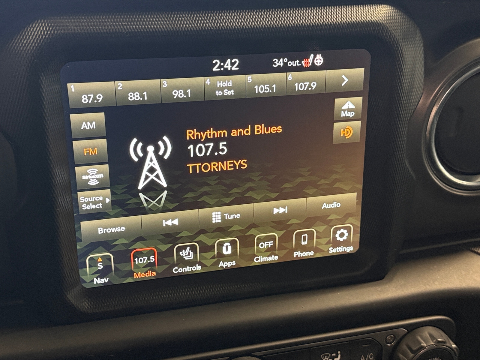 Thumbnail: 2022 Jeep Wrangler - 4