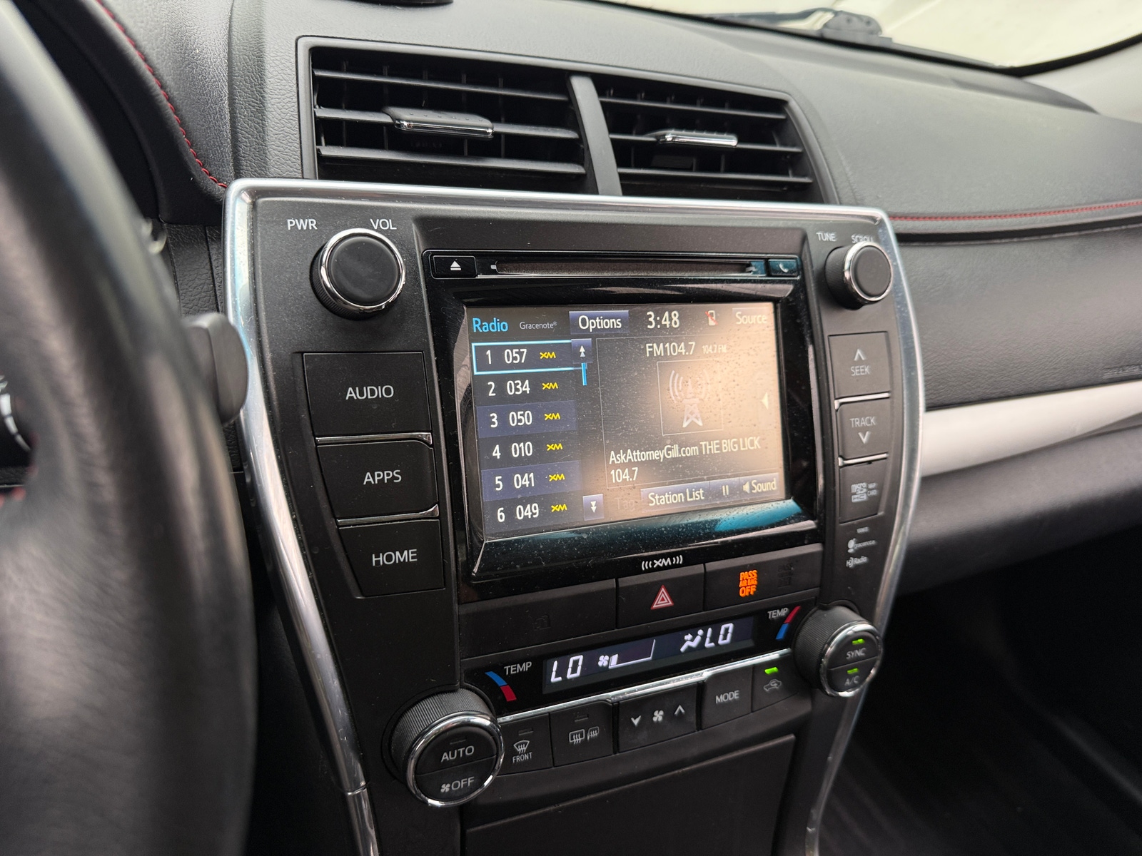 Thumbnail: 2016 Toyota Camry - 4