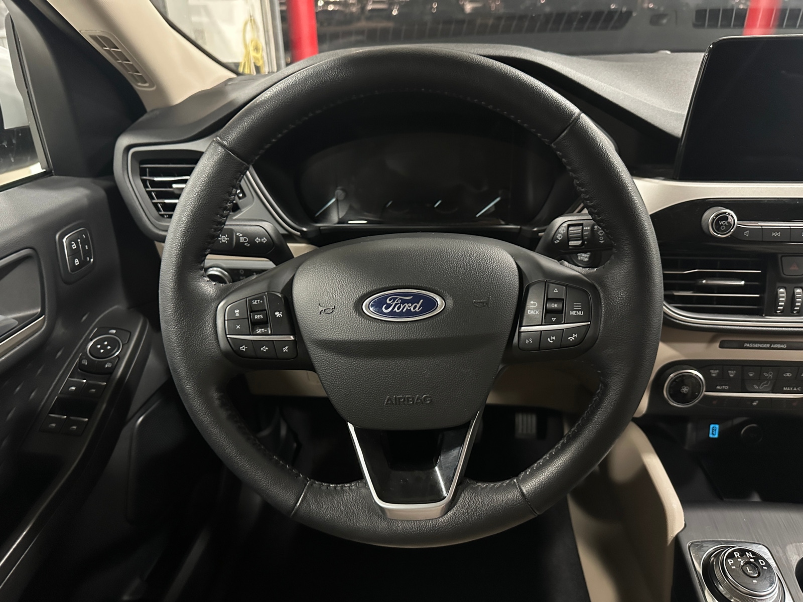 Thumbnail: 2020 Ford Escape - 4