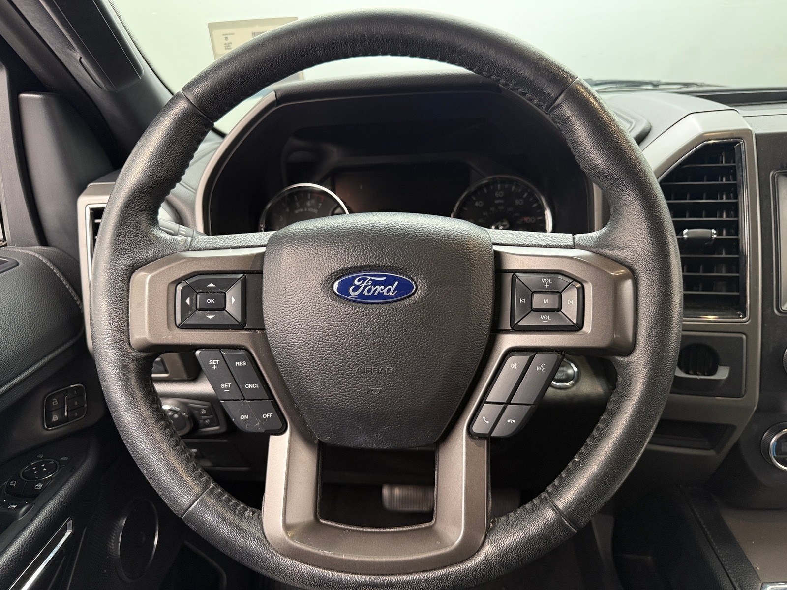 Thumbnail: 2020 Ford Expedition - 5