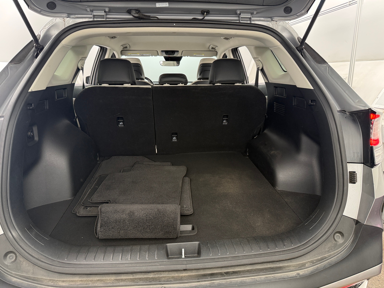 Thumbnail: 2024 Kia Sportage - 6