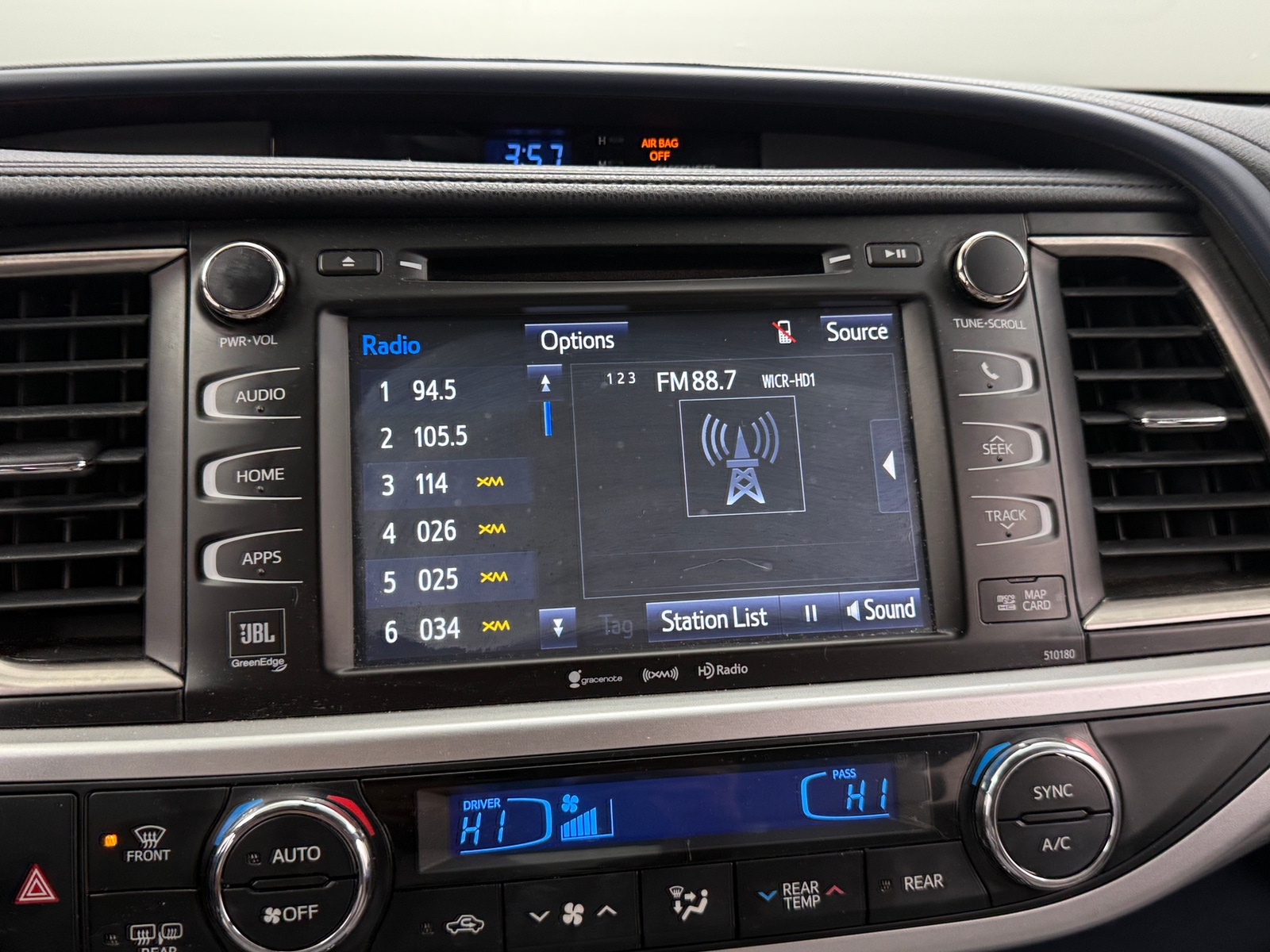 Thumbnail: 2018 Toyota Highlander - 3