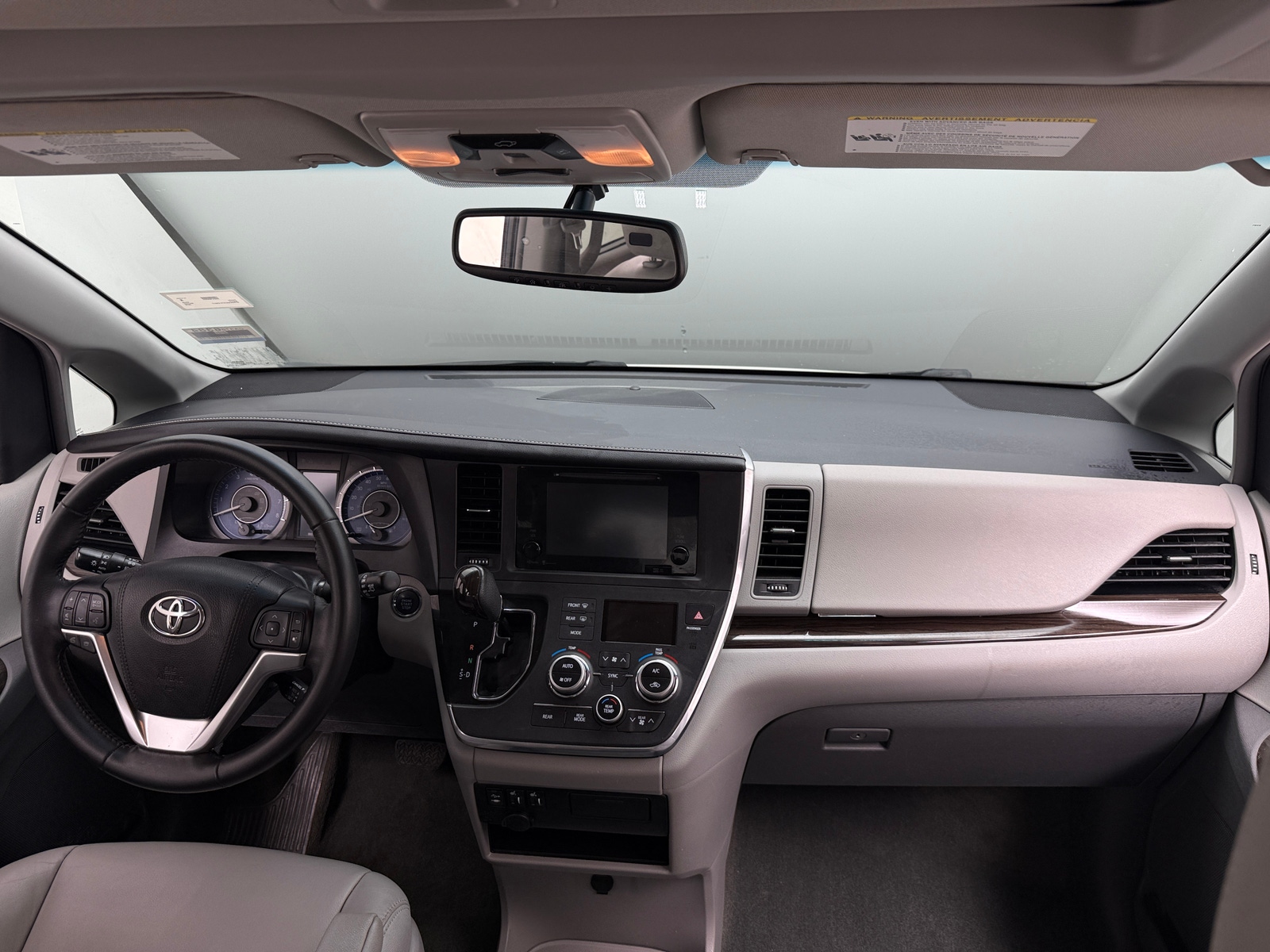 Thumbnail: 2015 Toyota Sienna - 2