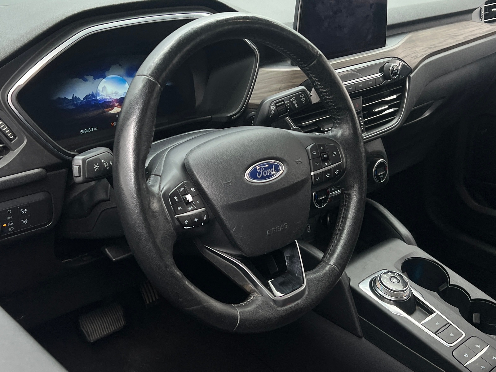 Thumbnail: 2020 Ford Escape - 4