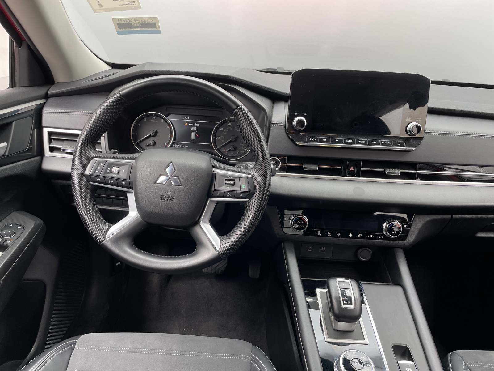 Thumbnail: 2023 Mitsubishi Outlander - 4