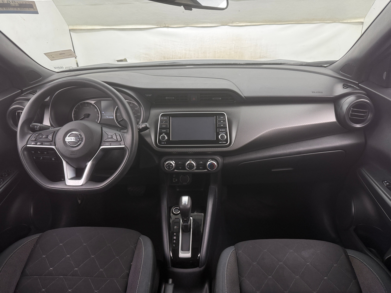 Thumbnail: 2020 Nissan Kicks - 3