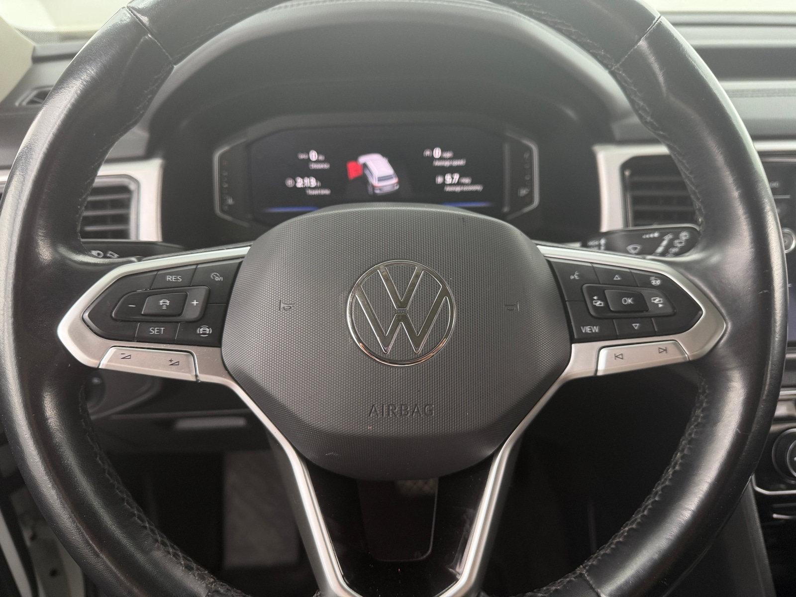 Thumbnail: 2021 Volkswagen Atlas - 4