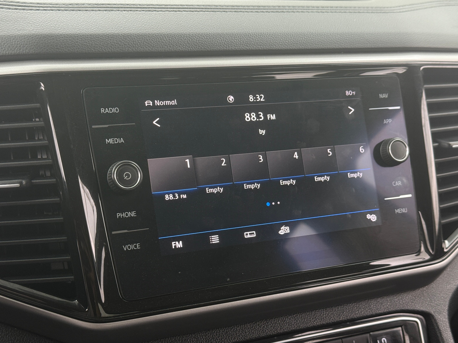 Thumbnail: 2021 Volkswagen Atlas - 3