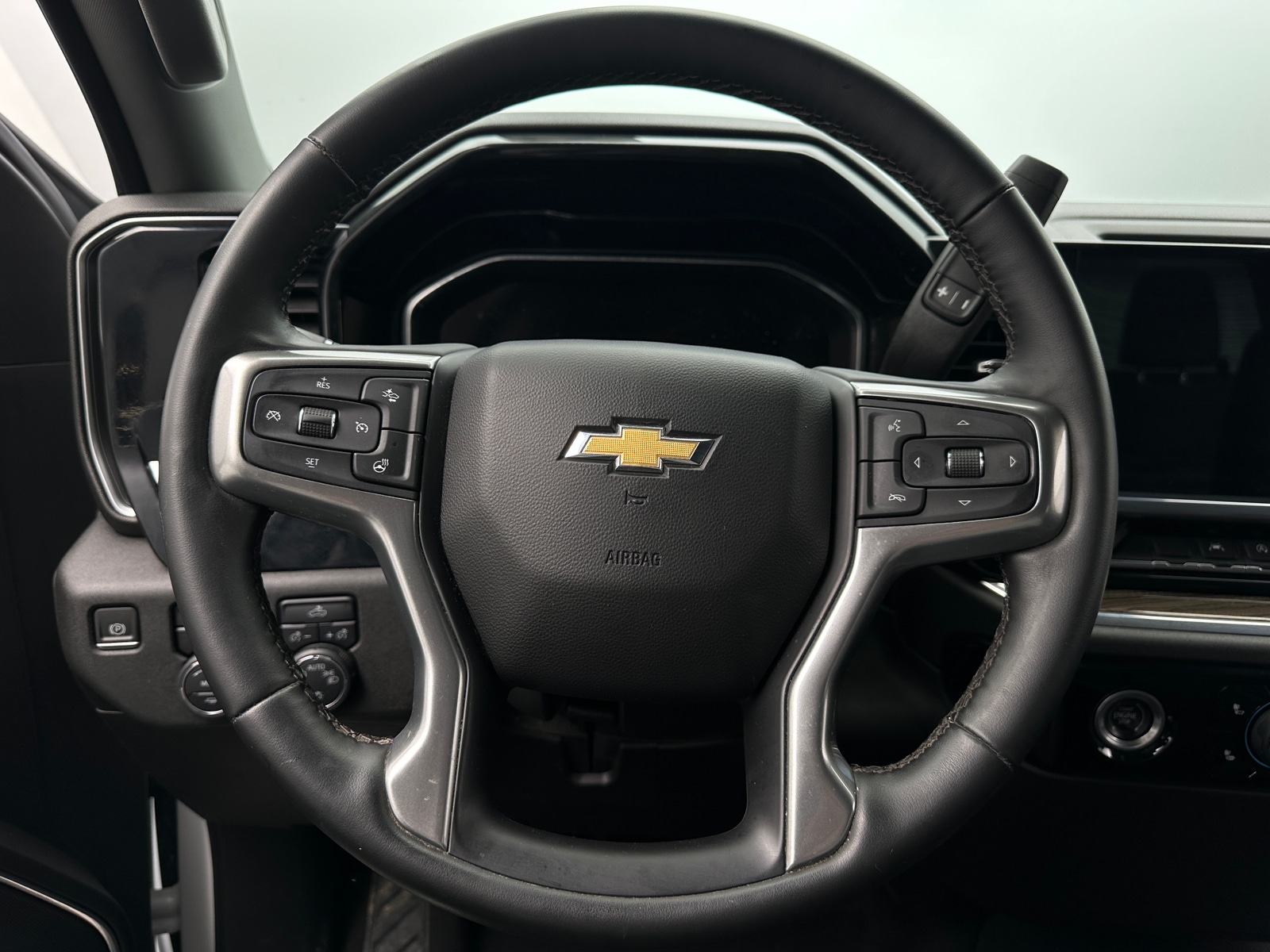 Thumbnail: 2024 Chevrolet Silverado 1500 - 5