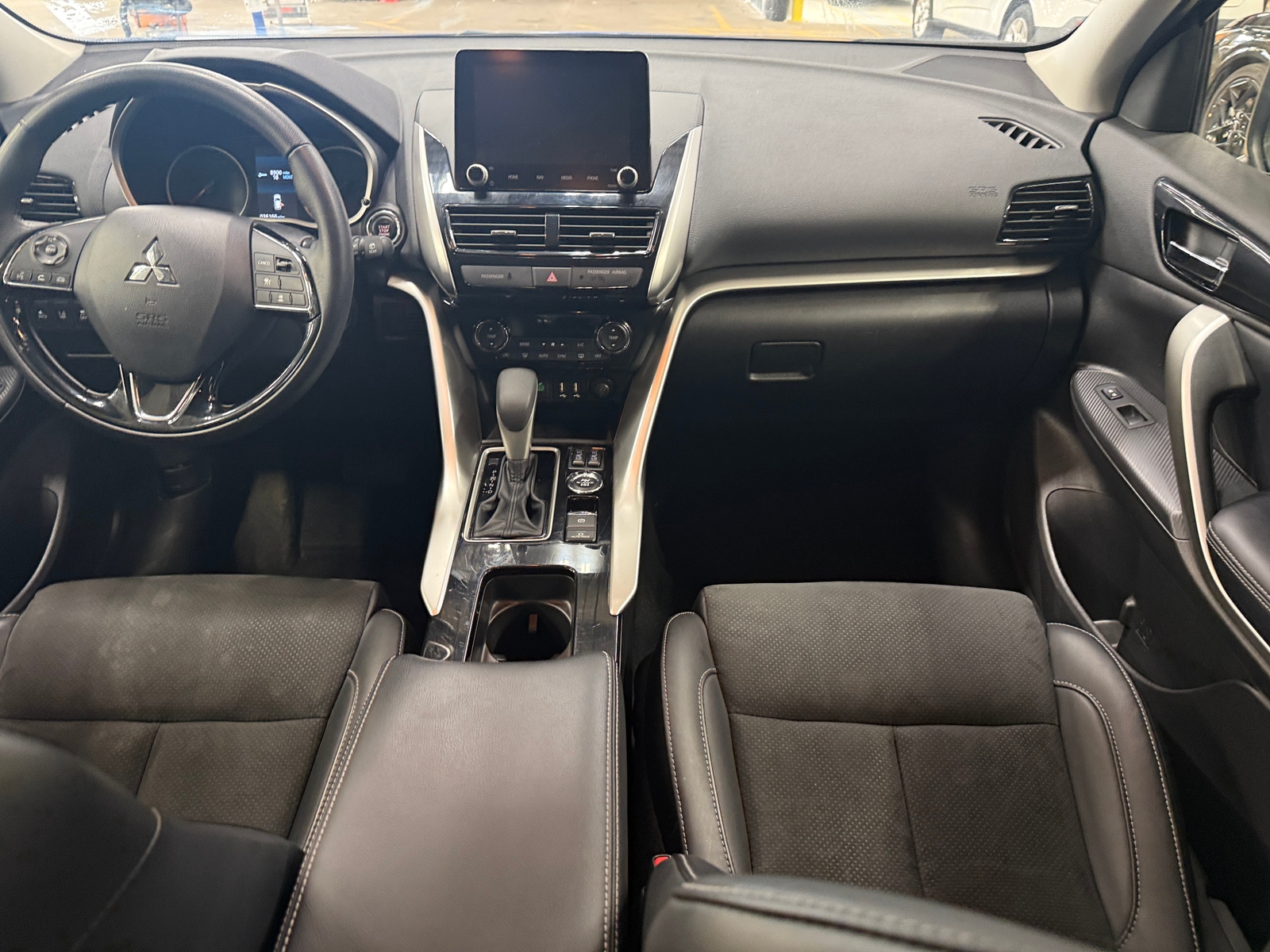 Thumbnail: 2024 Mitsubishi Eclipse Cross - 2