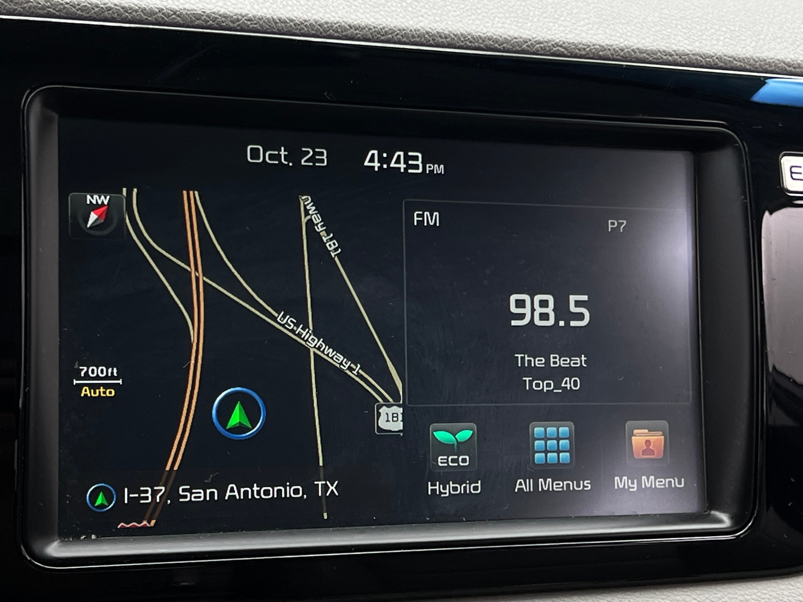 Thumbnail: 2017 Kia Niro - 3