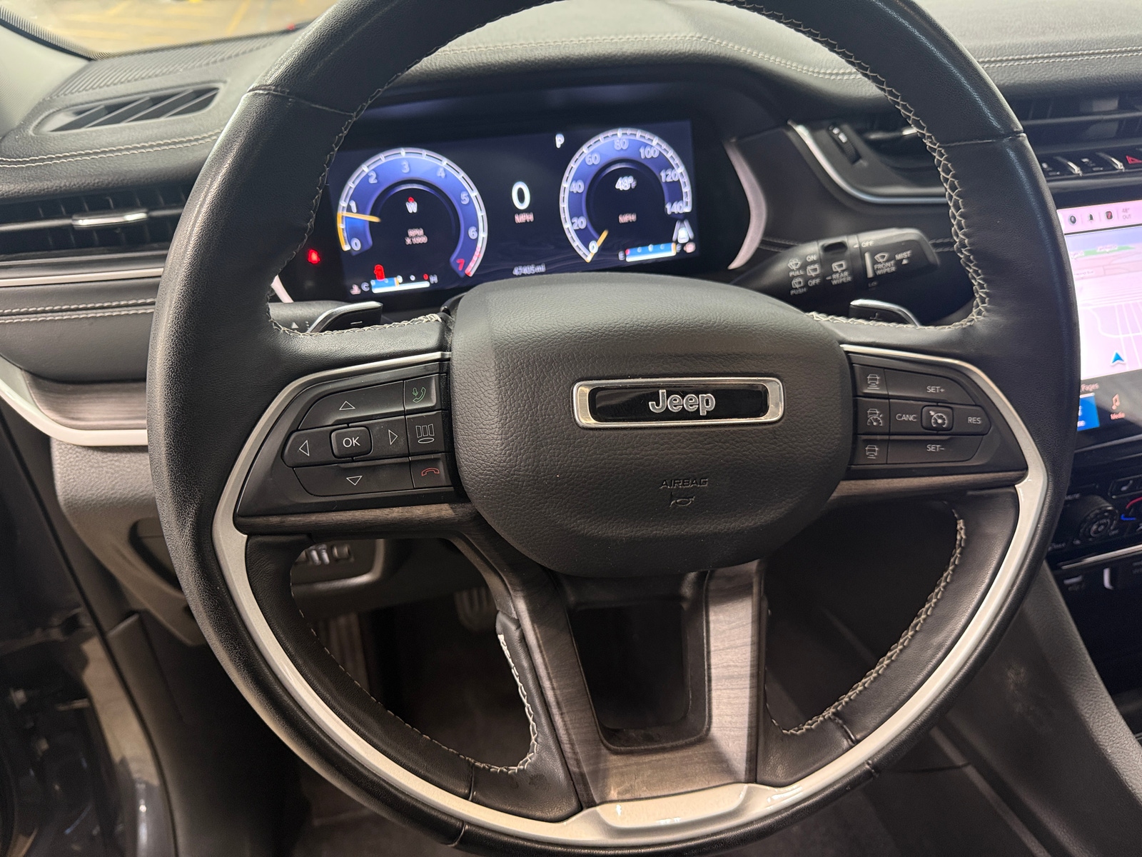 Thumbnail: 2022 Jeep Grand Cherokee L - 4