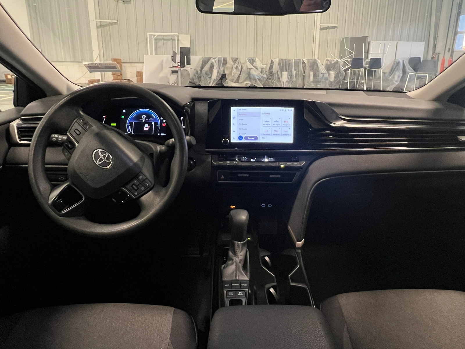 Thumbnail: 2025 Toyota Camry - 3