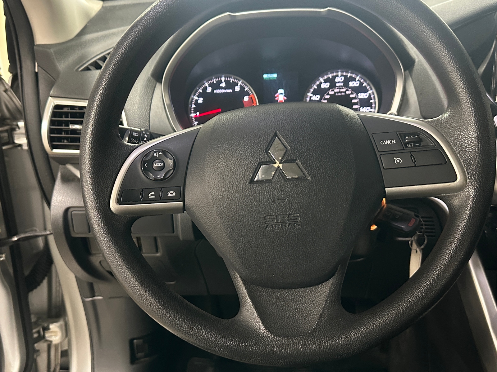 Thumbnail: 2018 Mitsubishi Eclipse Cross - 5