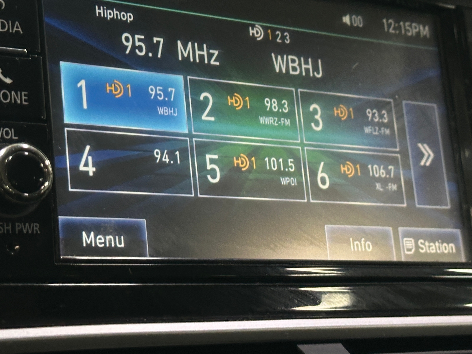 Thumbnail: 2018 Mitsubishi Eclipse Cross - 4