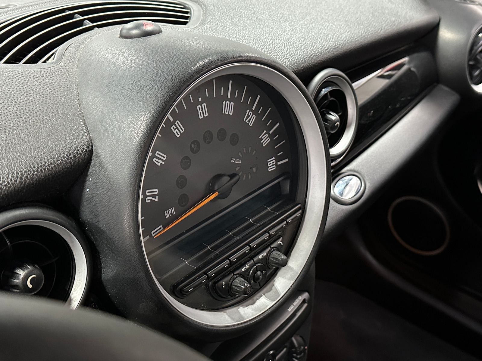 Thumbnail: 2013 MINI Cooper Hardtop - 4