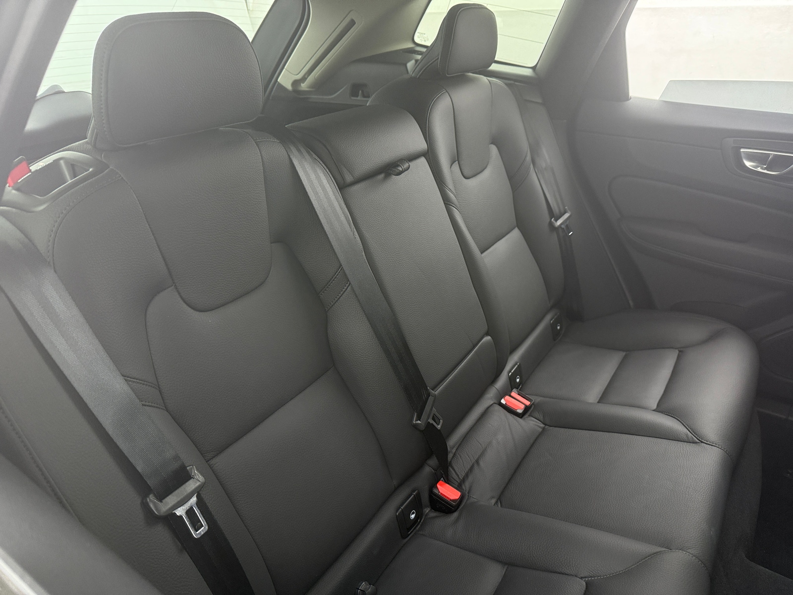 Thumbnail: 2025 Volvo XC60 - 5