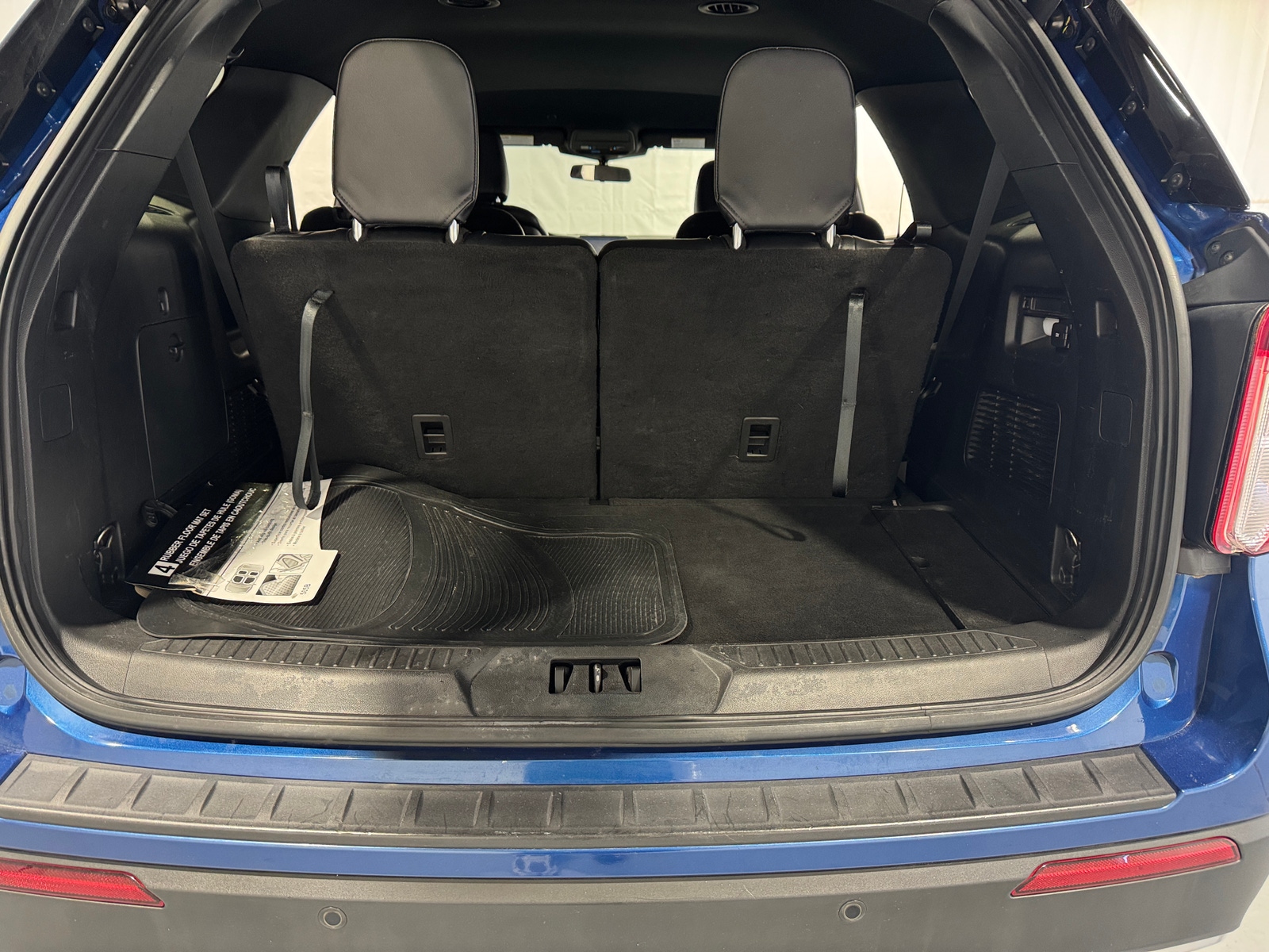 Thumbnail: 2020 Ford Explorer - 7