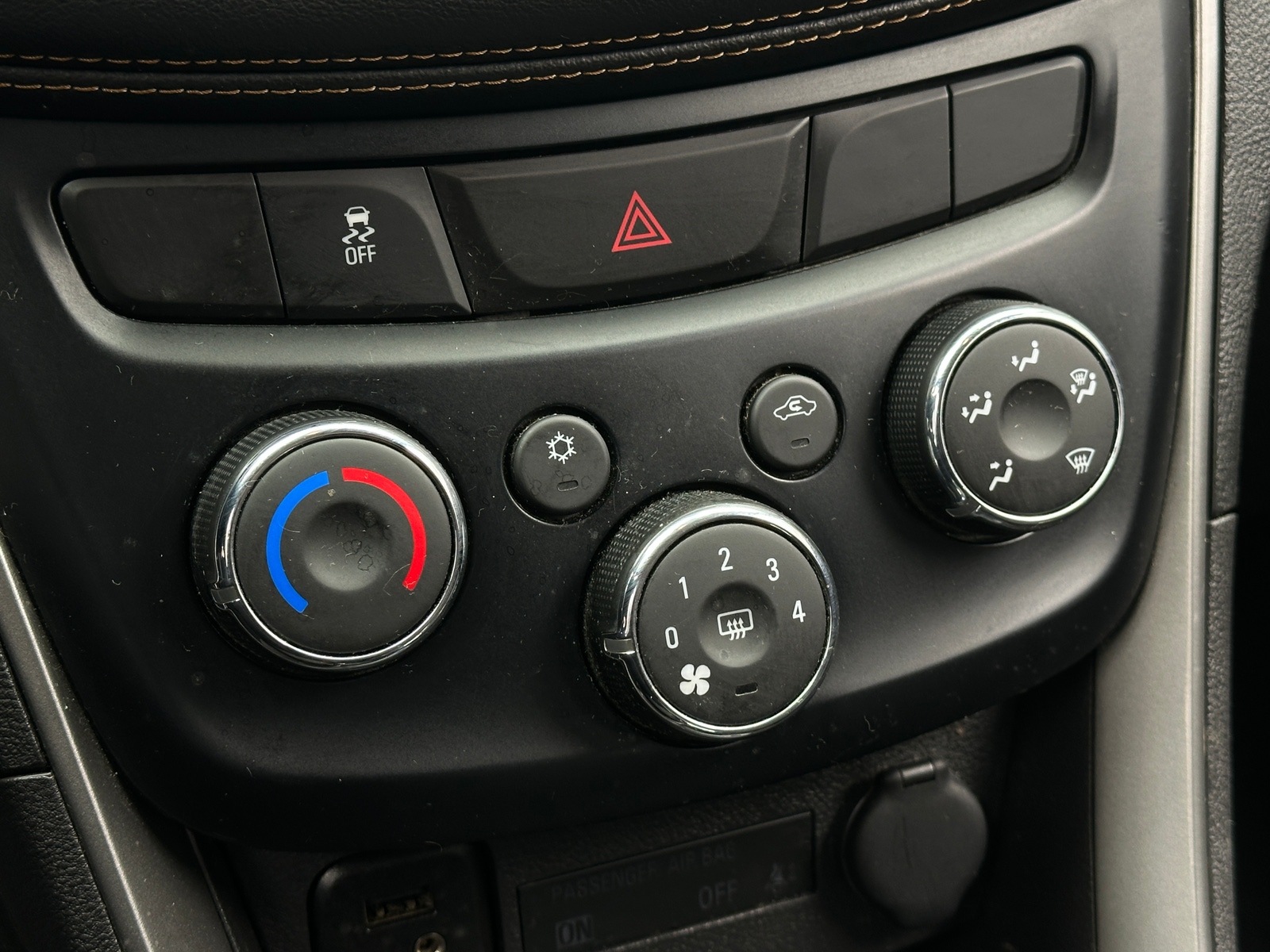 Thumbnail: 2019 Chevrolet Trax - 4