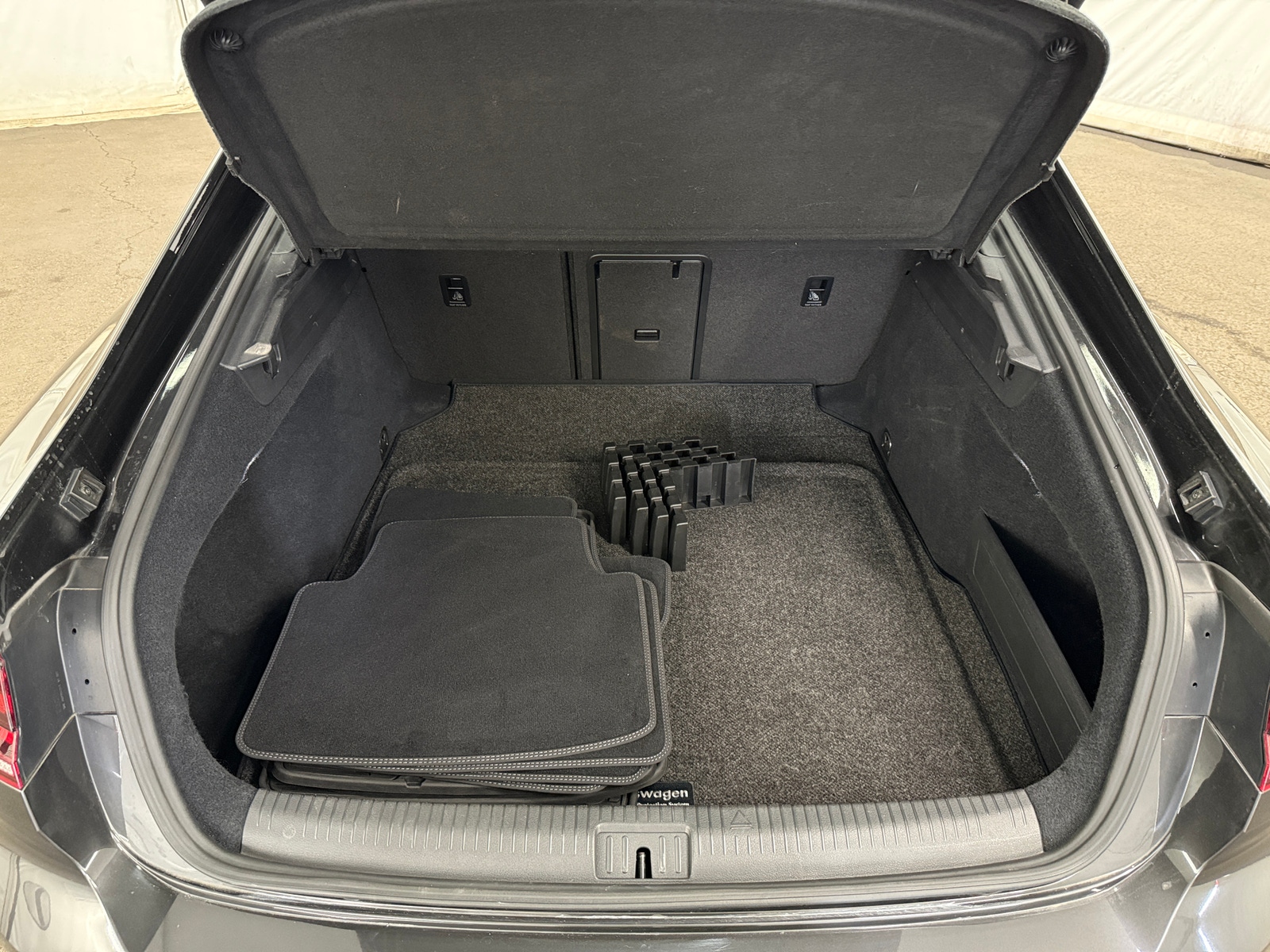 Thumbnail: 2020 Volkswagen Arteon - 6