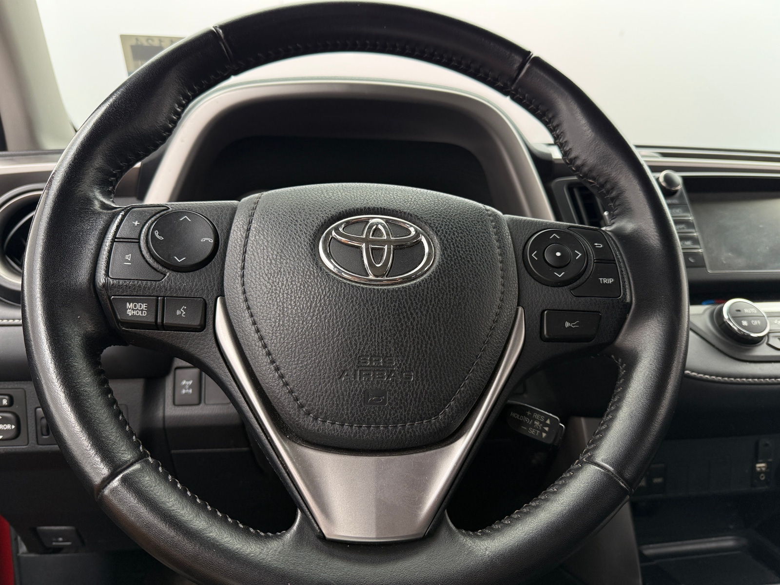 Thumbnail: 2017 Toyota RAV4 - 5