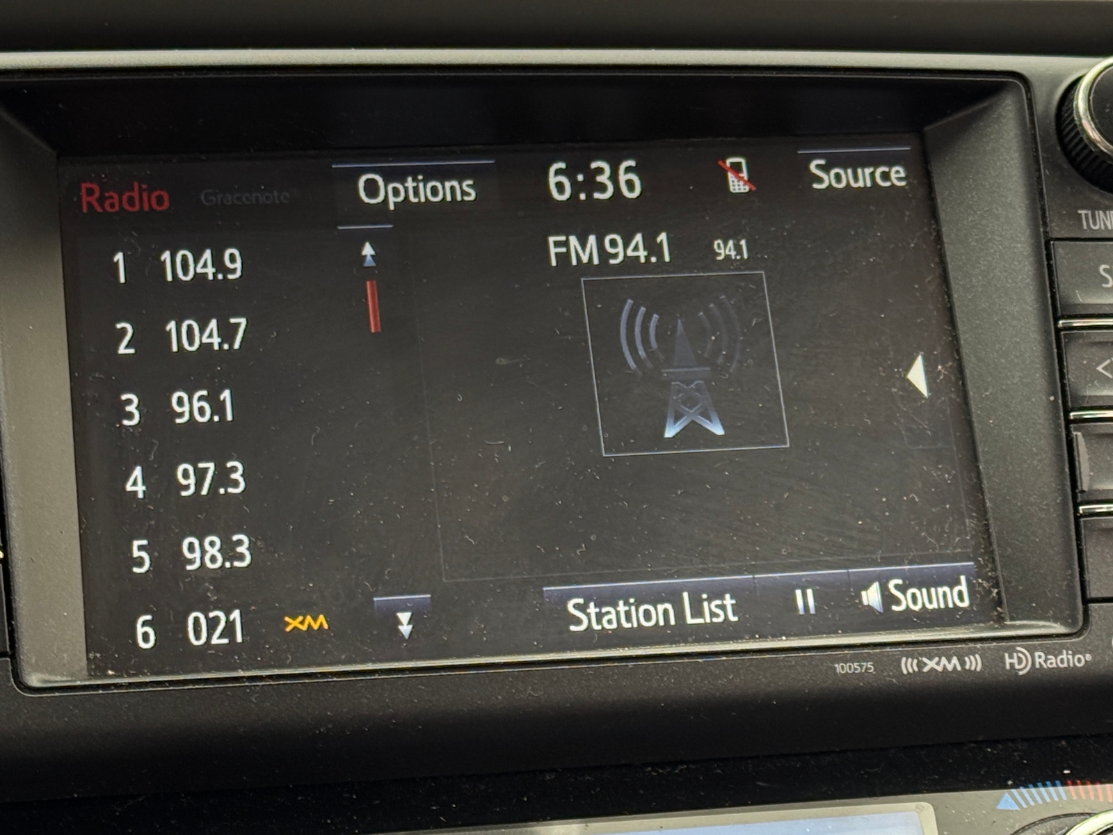 Thumbnail: 2017 Toyota RAV4 - 4