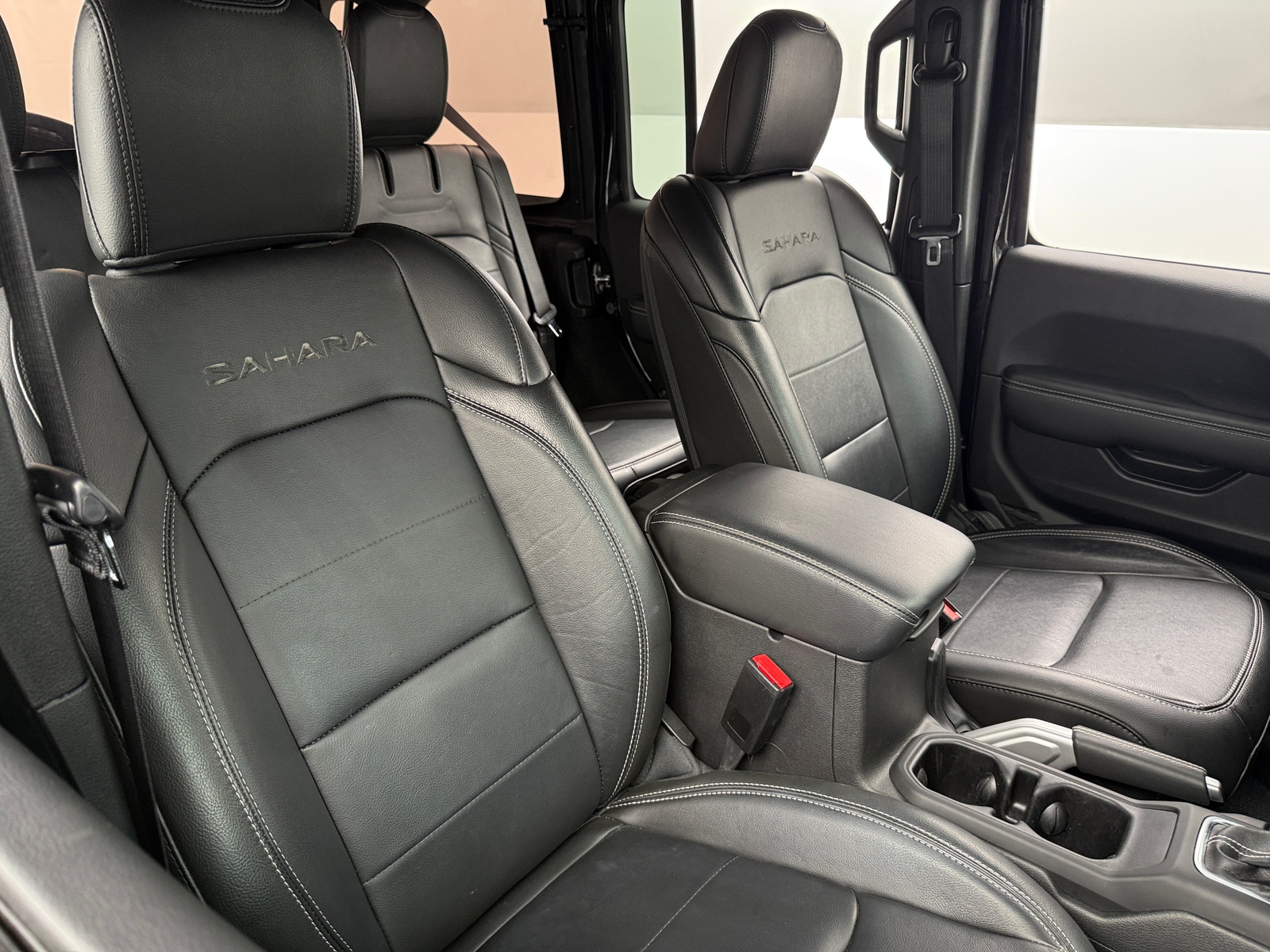 Thumbnail: 2022 Jeep Wrangler - 2