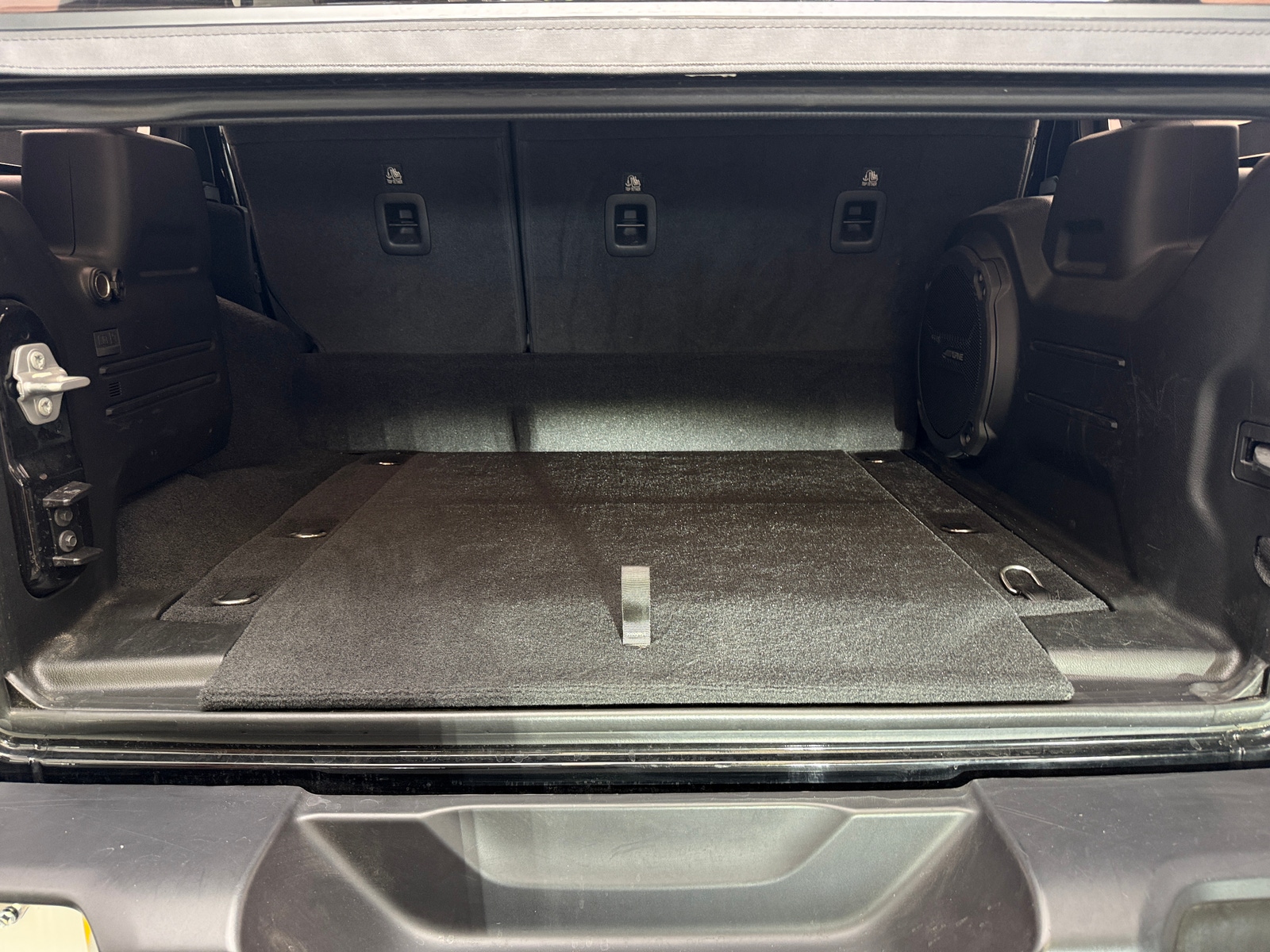 Thumbnail: 2022 Jeep Wrangler - 7