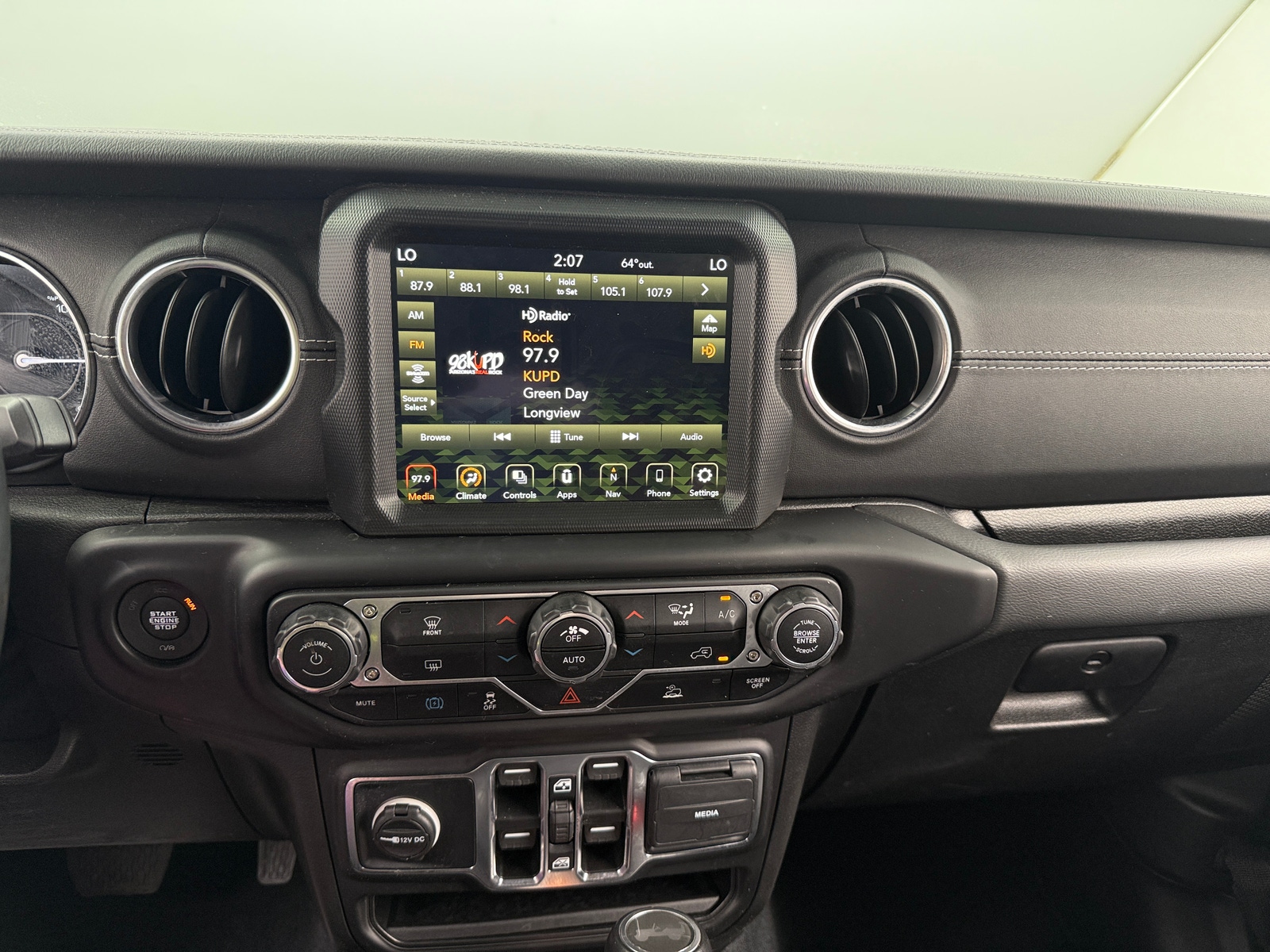 Thumbnail: 2022 Jeep Wrangler - 4