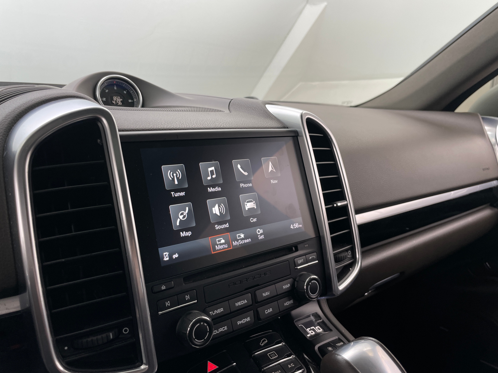 Thumbnail: 2018 Porsche Cayenne - 3