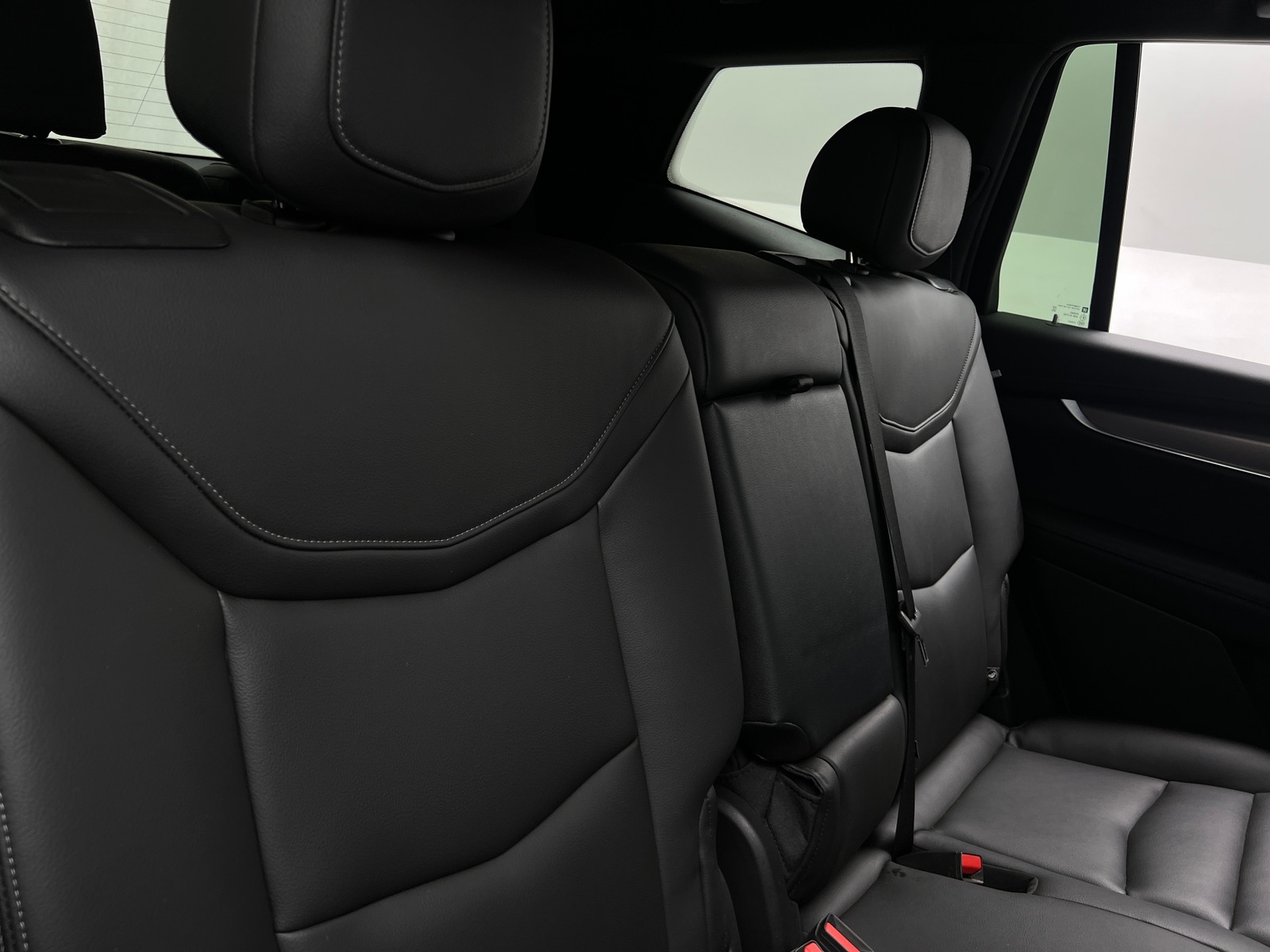 Thumbnail: 2023 Cadillac XT6 - 5