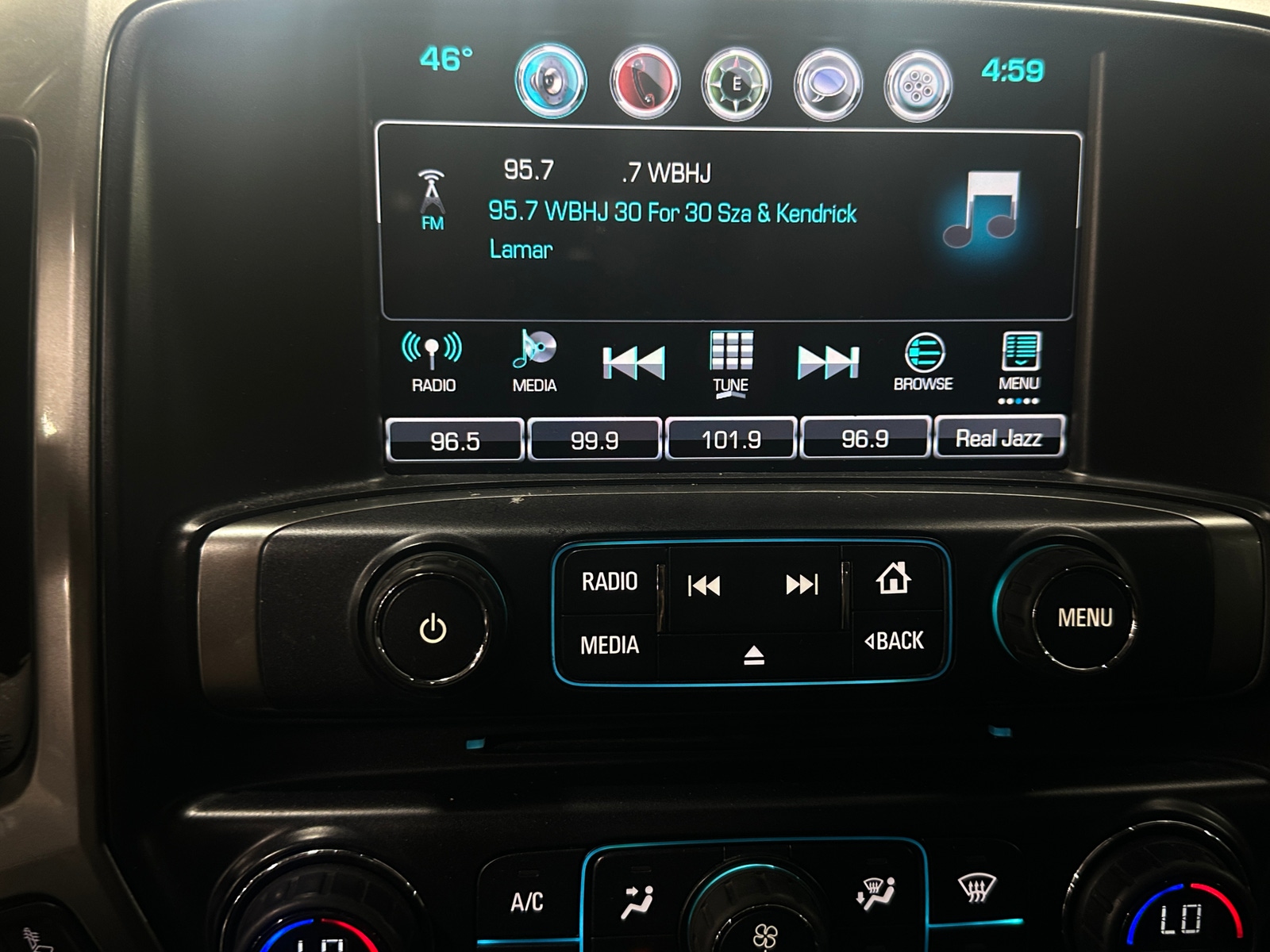 Thumbnail: 2016 Chevrolet Silverado 3500 - 3