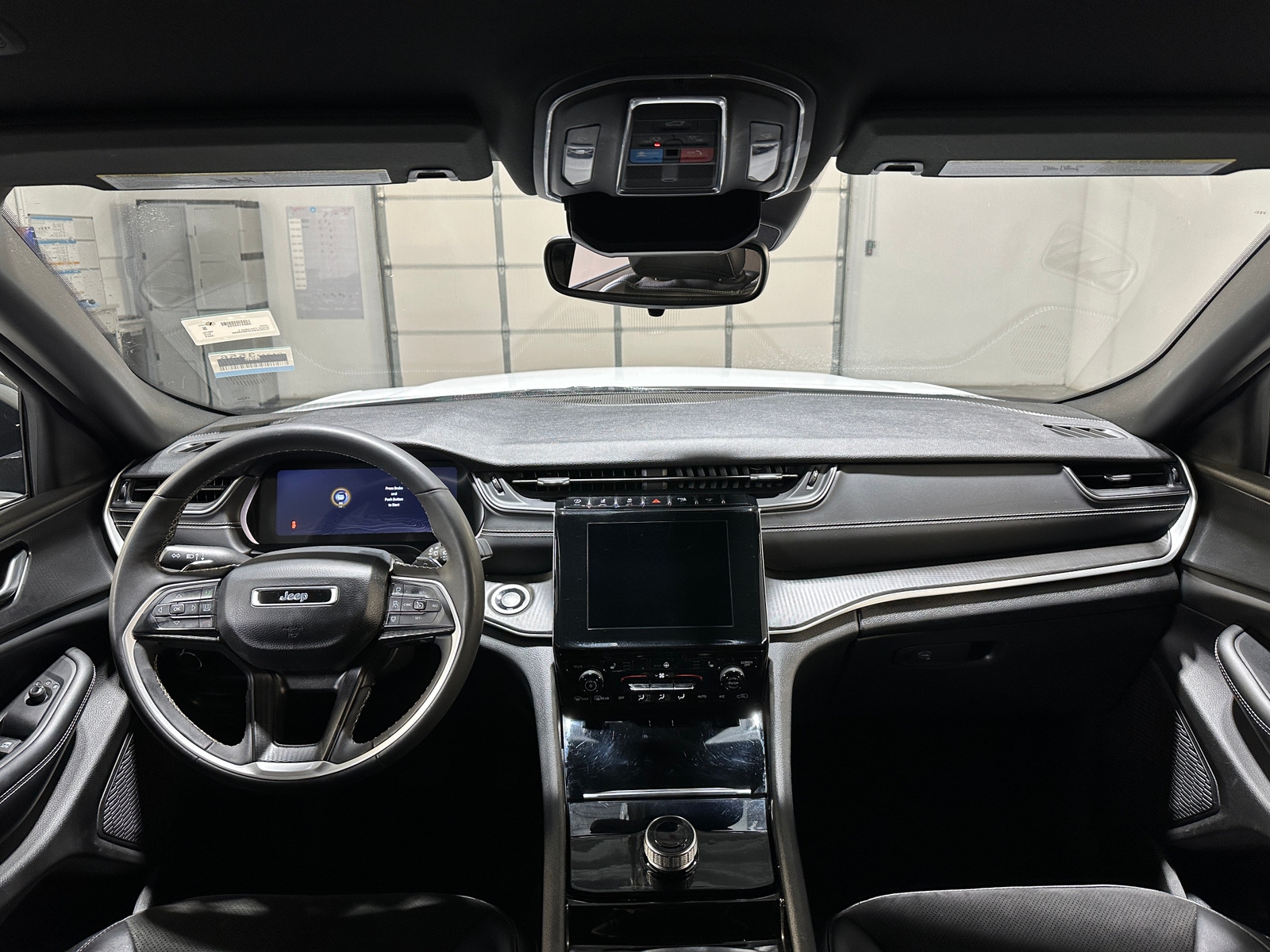 Thumbnail: 2023 Jeep Grand Cherokee L - 2