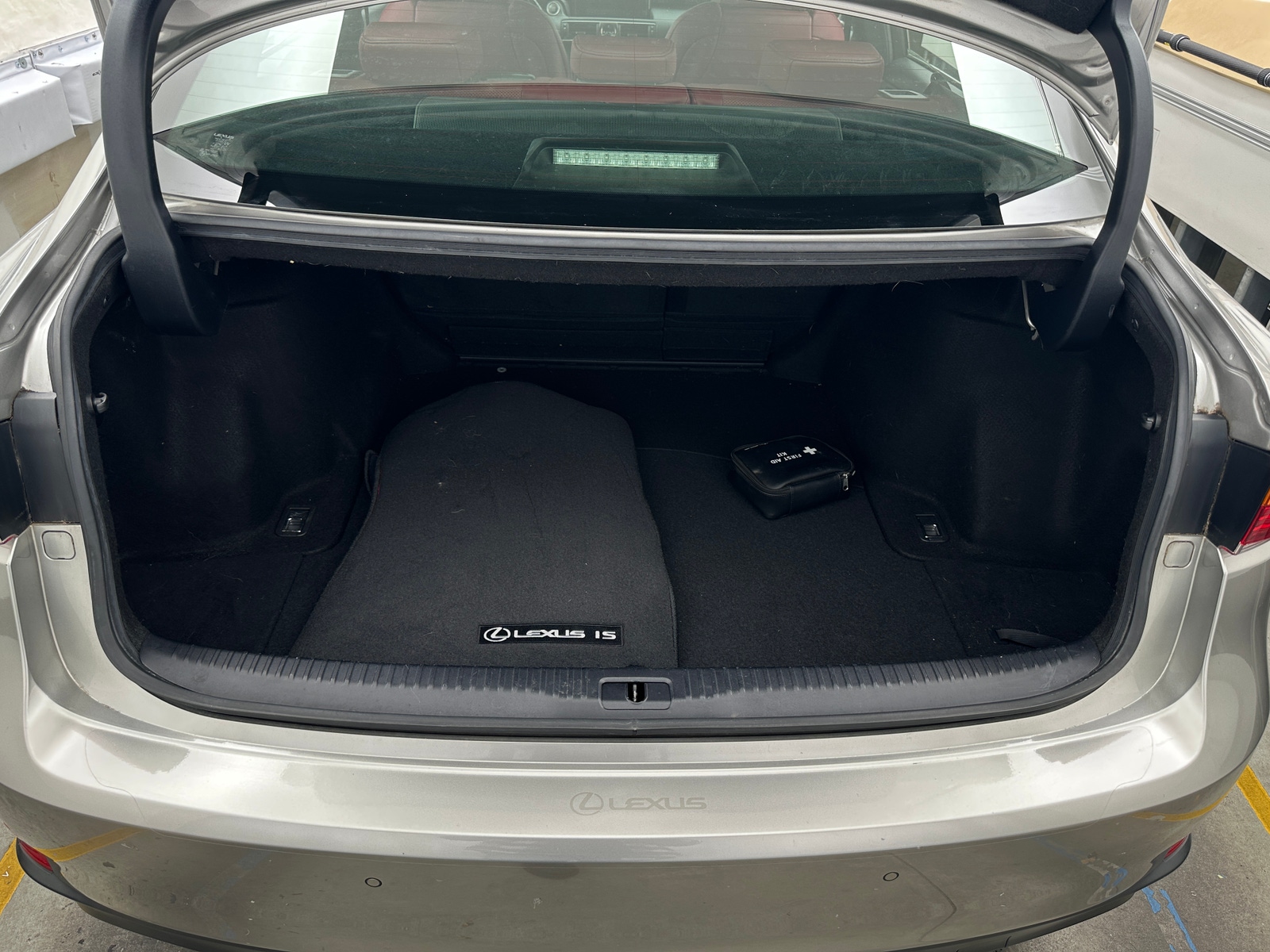 Thumbnail: 2020 Lexus IS - 6