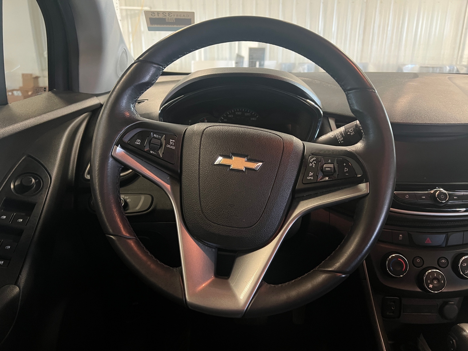 Thumbnail: 2017 Chevrolet Trax - 5