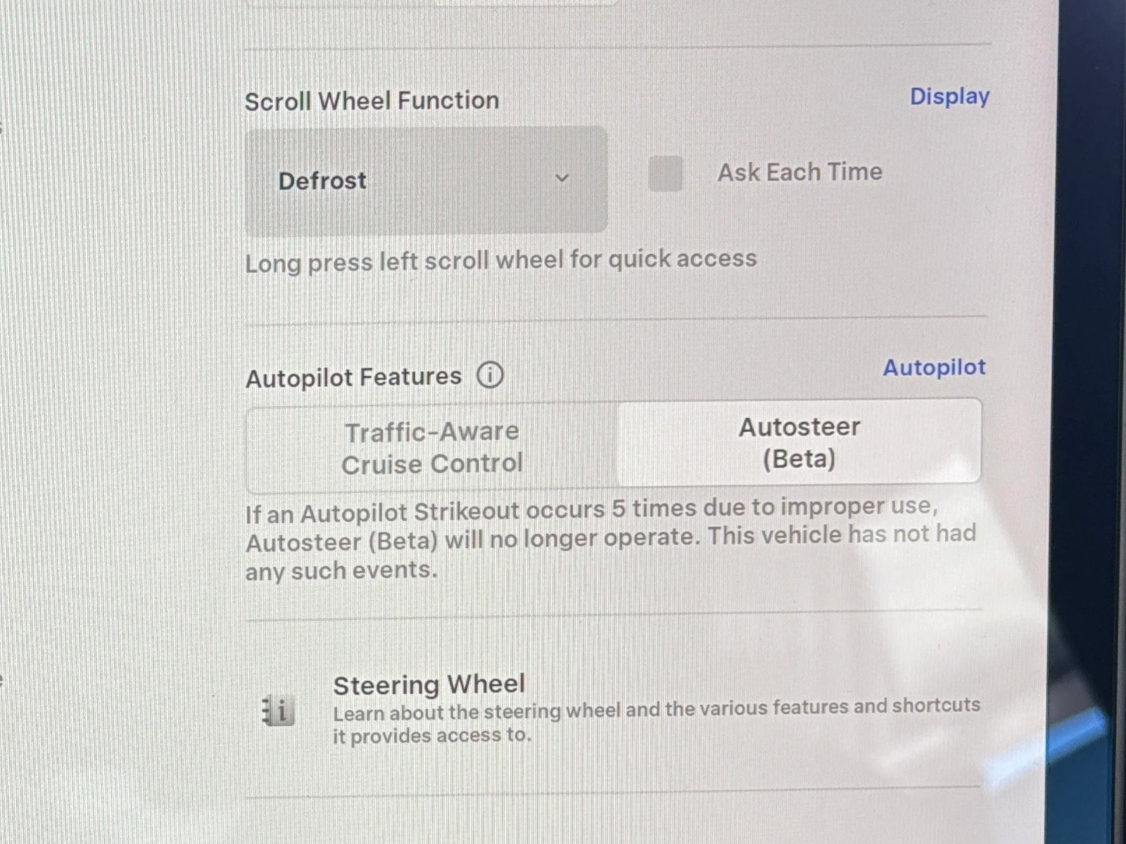 Thumbnail: 2023 Tesla Model Y - 3