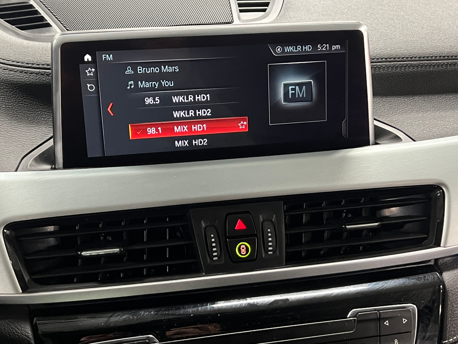 Thumbnail: 2020 BMW X1 - 3