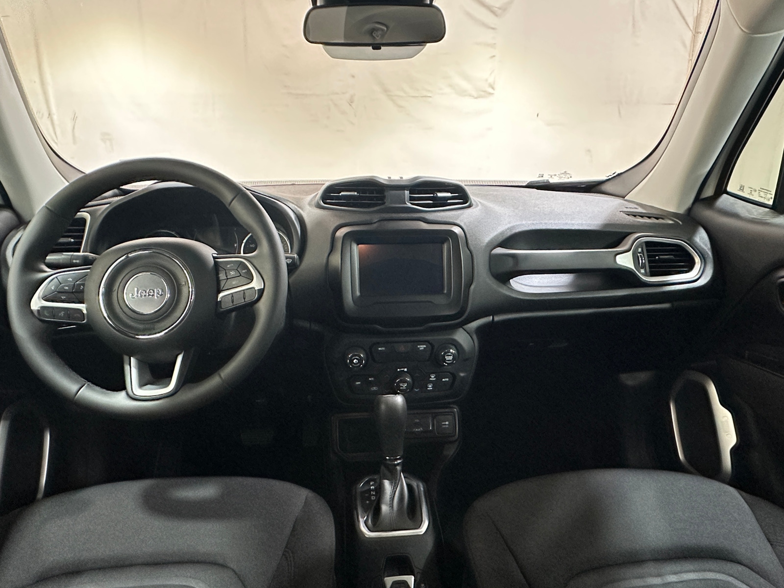 Thumbnail: 2019 Jeep Renegade - 3