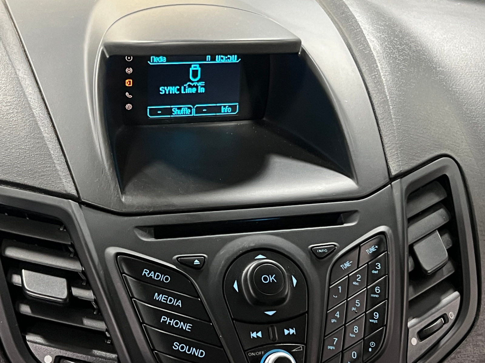 Thumbnail: 2014 Ford Fiesta - 4