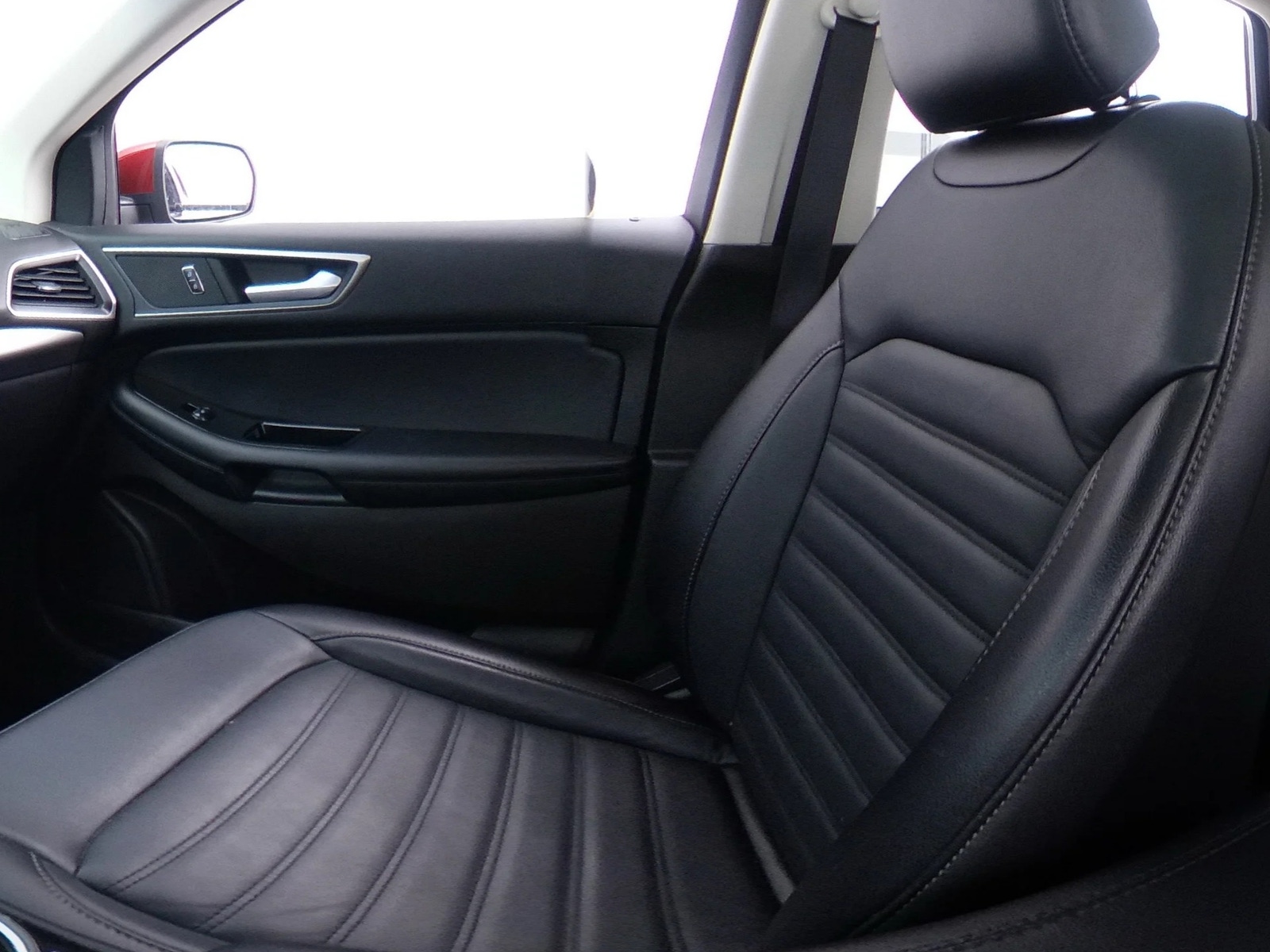 Thumbnail: 2017 Ford Edge - 2