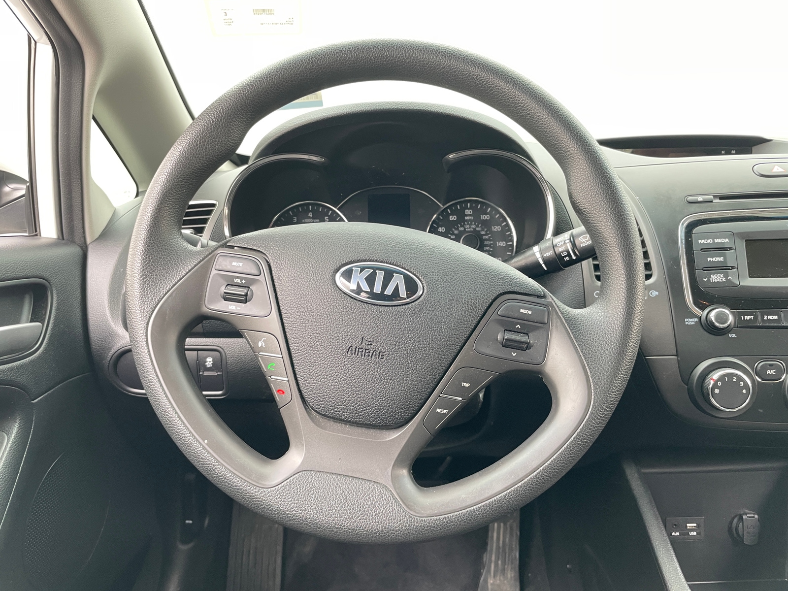 Thumbnail: 2017 Kia Forte - 5