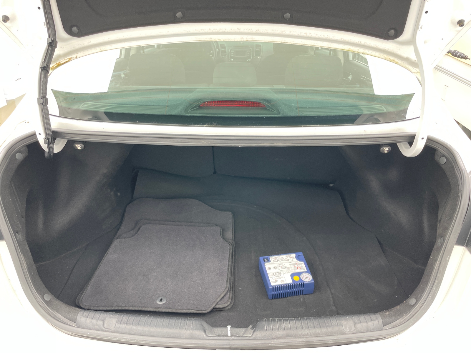 Thumbnail: 2017 Kia Forte - 7