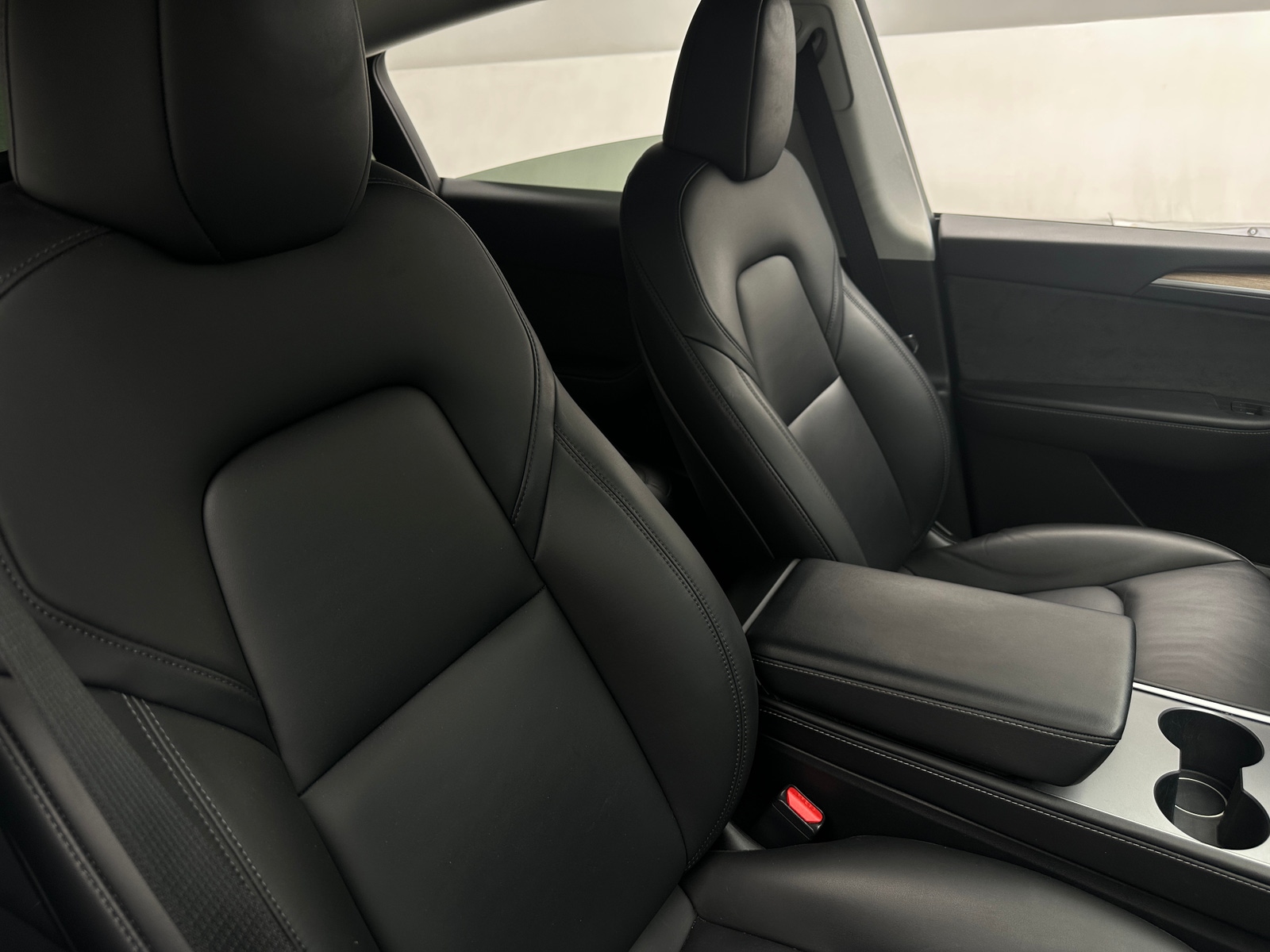 Thumbnail: 2022 Tesla Model Y - 5