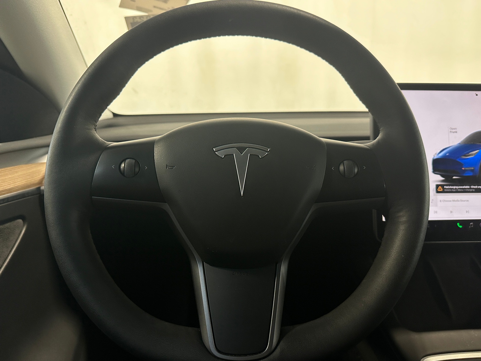 Thumbnail: 2022 Tesla Model Y - 4