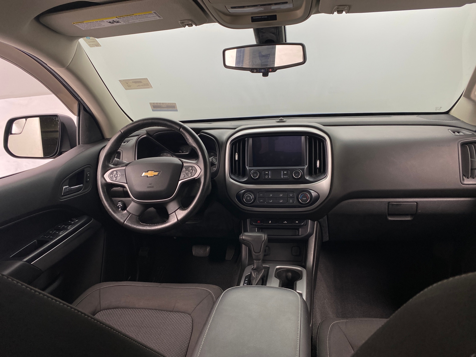 Thumbnail: 2019 Chevrolet Colorado - 3