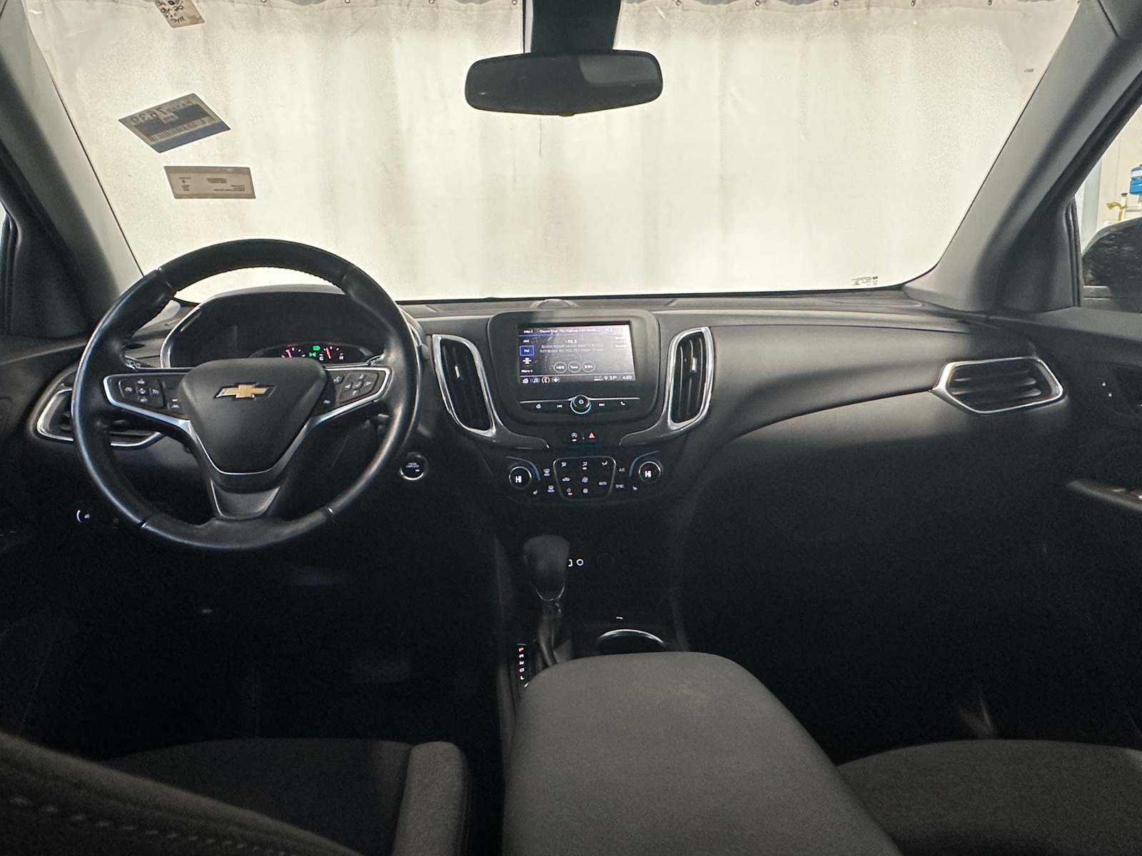 Thumbnail: 2022 Chevrolet Equinox - 3